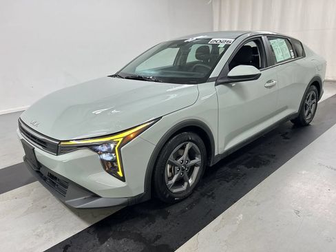Used 2025 Kia K4 FWD image 5