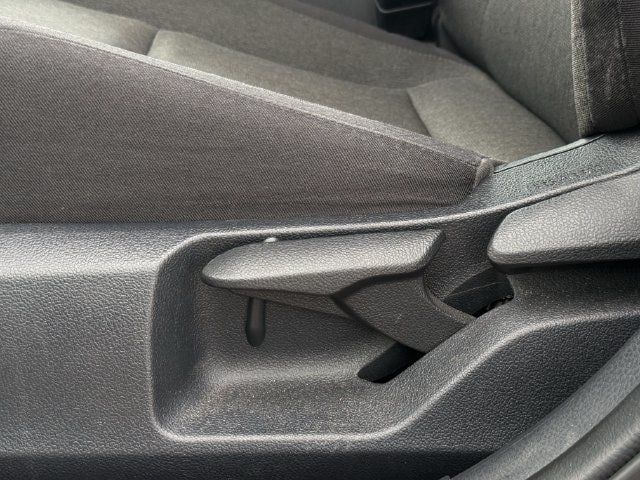 Used 2025 Toyota Camry LE FWD image 28
