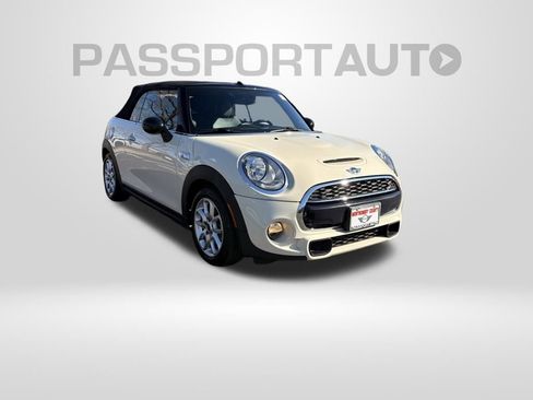 Used 2017 MINI Cooper S image 3