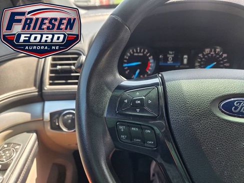 Used 2018 Ford Explorer 4WD image 13