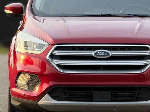 Used 2017 Ford Escape Titanium w/ Equipment Group 301A AWD/4WD image 11