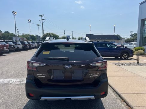 Used 2025 Subaru Outback Touring XT AWD/4WD image 5