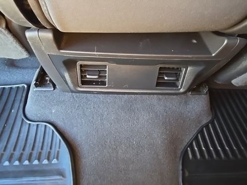 Used 2019 Chevrolet Silverado 1500 Custom w/ Custom Value Package image 17