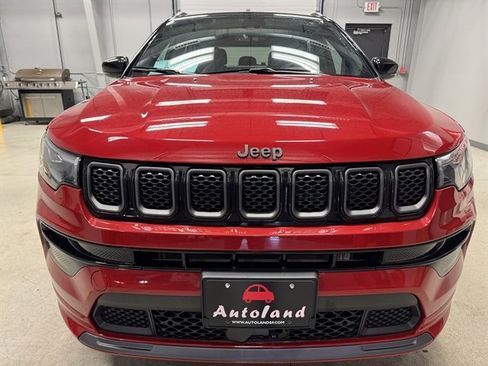 Used 2023 Jeep Compass High Altitude AWD/4WD image 2