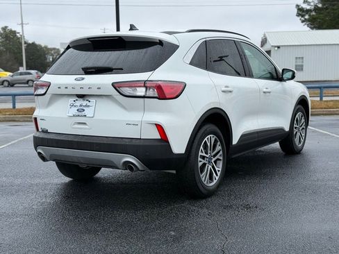 Certified 2022 Ford Escape SEL image 9