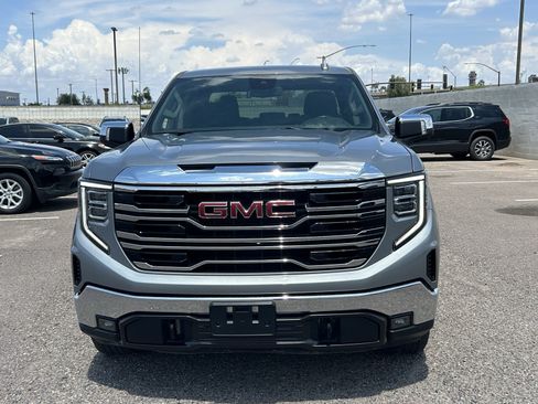 Used 2025 GMC Sierra 1500 SLT AWD/4WD image 8