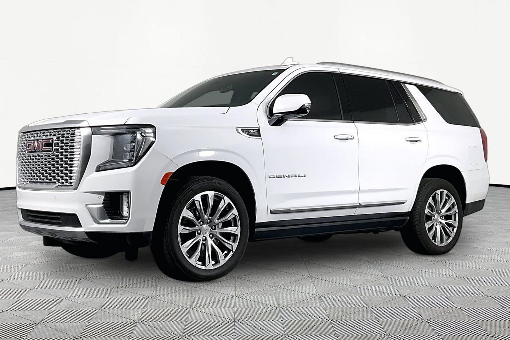 Certified 2022 GMC Yukon Denali RWD image 1