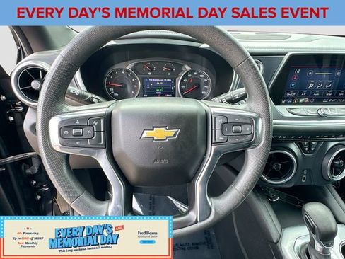 Used 2022 Chevrolet Blazer LT AWD/4WD image 11