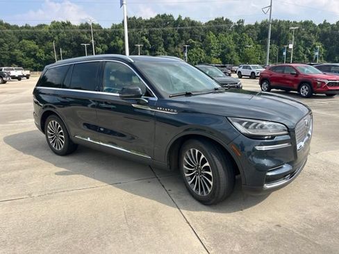 Used 2023 Lincoln Aviator Reserve w/ Equipment Group 201A RWD image 8