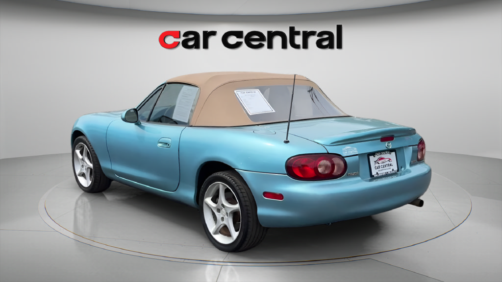Used 2001 MAZDA MX-5 Miata RWD image 3