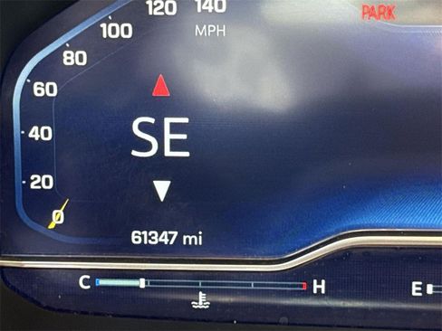 Used 2024 Chevrolet Suburban Premier image 11