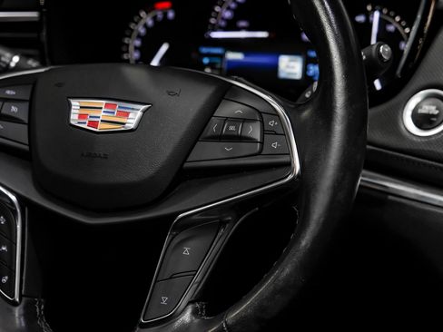 Used 2019 Cadillac XT5 Premium Luxury FWD image 17
