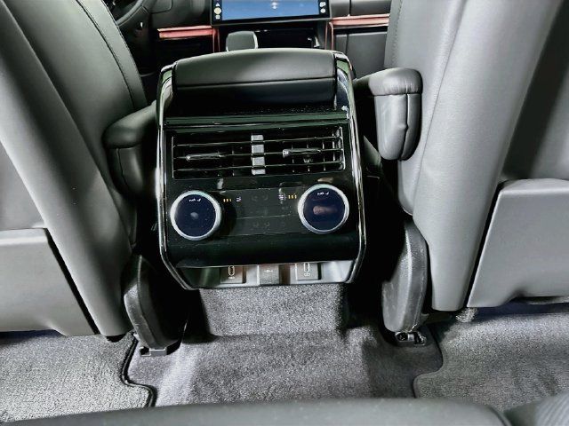 New 2026 Land Rover Range Rover Sport Dynamic SE AWD/4WD image 24
