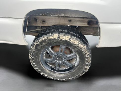 Used 2006 Chevrolet Silverado 1500 LT w/ Silverado Limited Edition image 25