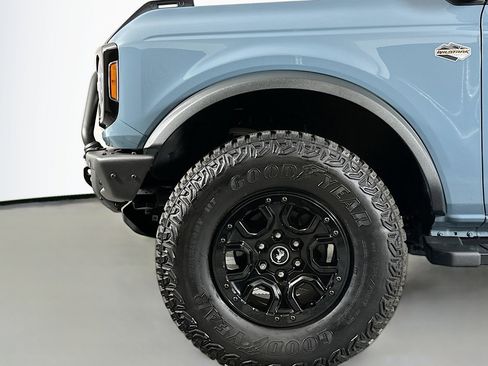 Used 2022 Ford Bronco Wildtrak image 12