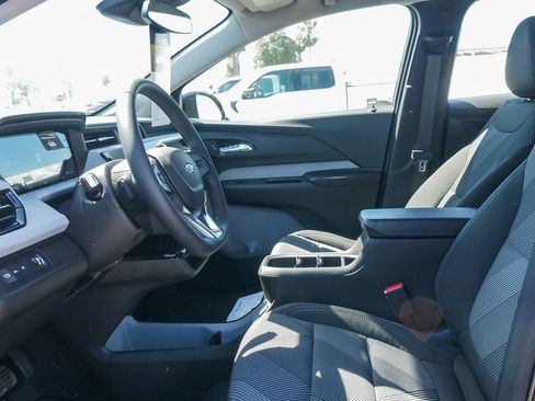 New 2027 Chevrolet Bolt LT w/ Comfort Package FWD image 17