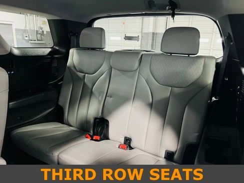 Used 2022 Hyundai Palisade SEL w/ Premium Package FWD image 9