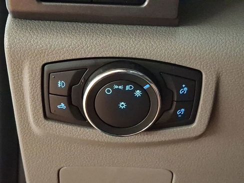 Used 2021 Ford F250 XLT w/ XLT Premium Package image 24