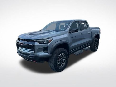 Certified 2023 Chevrolet Colorado ZR2 w/ ZR2 Convenience Package III image 3