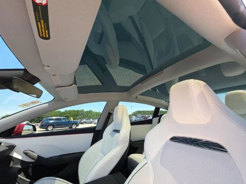 Used 2024 Tesla Model 3 Performance AWD/4WD image 11