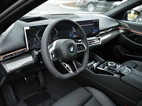 New 2027 BMW 540i xDrive w/ Executive Package AWD/4WD image 19