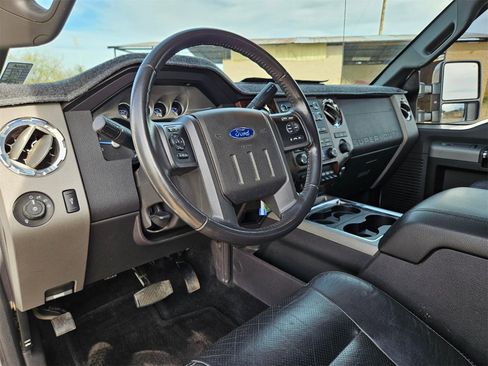 Used 2012 Ford F350 Lariat w/ Chrome Pkg image 12