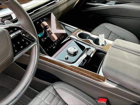 New 2026 Cadillac Escalade Platinum Sport w/ LPO, Floor Liner Package AWD/4WD image 8