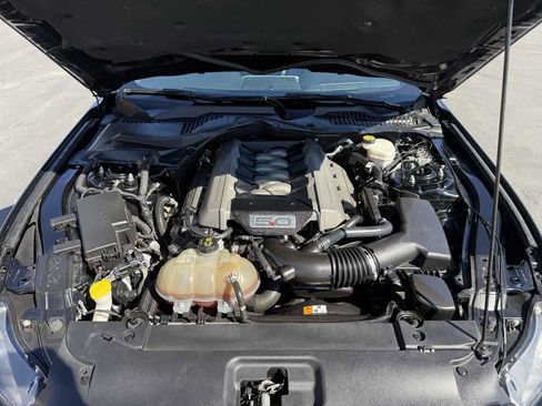 Used 2017 Ford Mustang GT Premium w/ Equipment Group 401A image 10