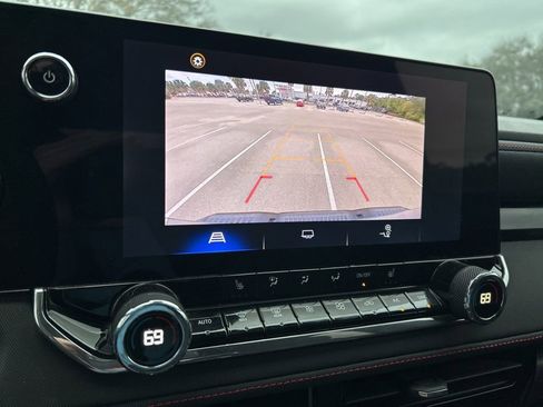 Used 2023 Chevrolet Colorado Z71 w/ Z71 Convenience Package 2 image 33