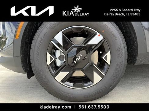New 2026 Kia Sportage LX FWD image 27