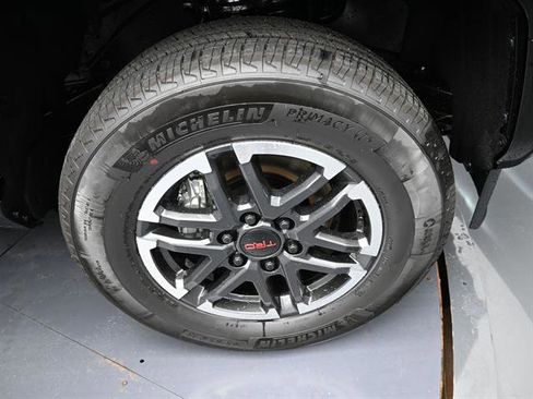 Certified 2025 Toyota Tacoma TRD Sport image 18