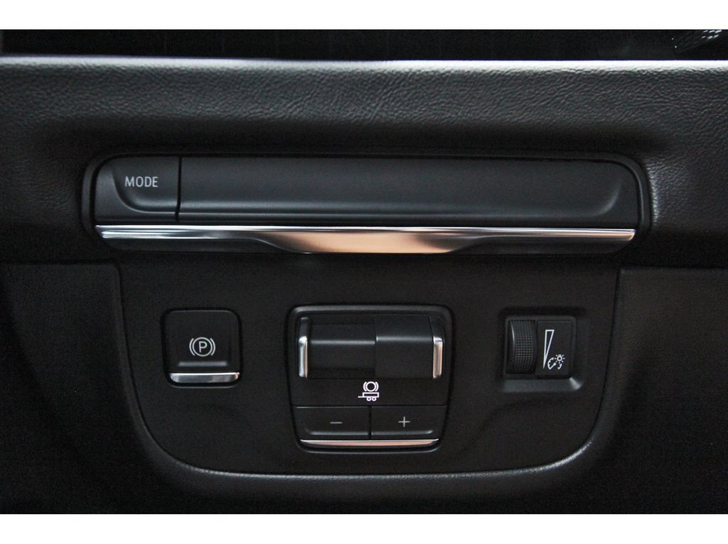 Used 2025 Cadillac Escalade Sport w/ LPO, Floor Liner Package RWD image 20