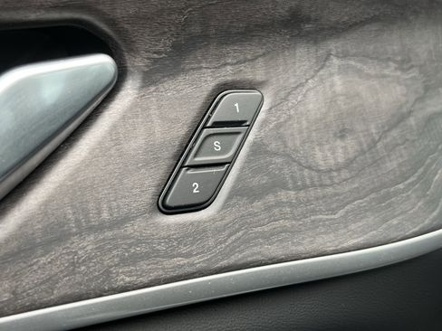 Used 2022 Jeep Grand Cherokee Limited 4xe image 23