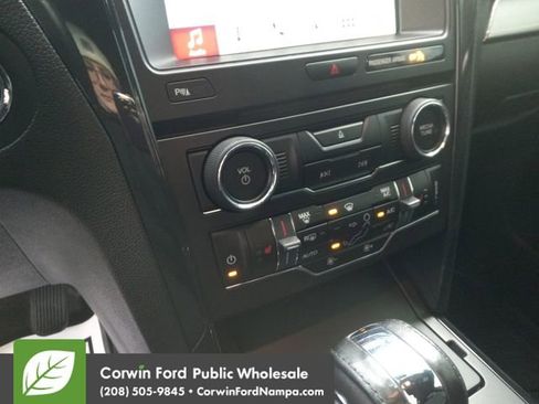 Used 2018 Ford Explorer XLT w/ Equipment Group 202A image 17