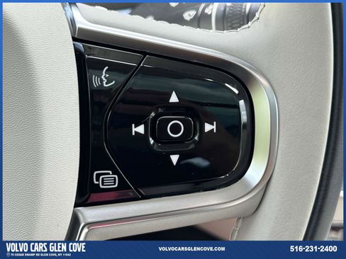 Used 2025 Volvo XC60 T8 Plus w/ Protection Package Premier image 22