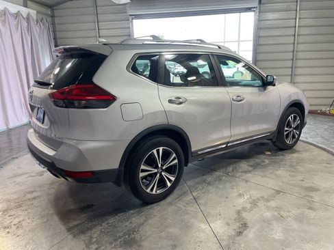 Used 2017 Nissan Rogue SL w/ SL Premium Package image 6