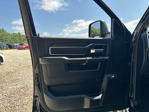 Certified 2025 RAM 2500 Big Horn AWD/4WD image 26