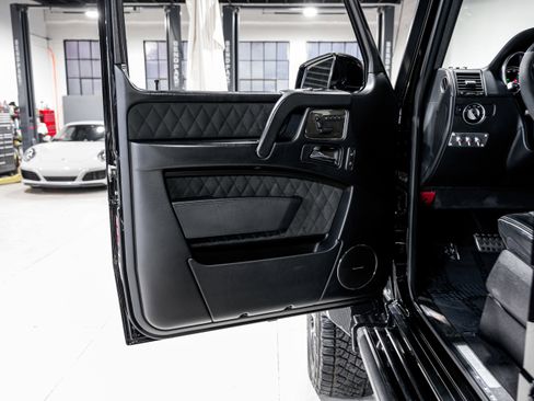 Used 2017 Mercedes-Benz G 550 Squared image 27