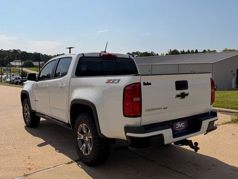 Used 2020 Chevrolet Colorado Z71 AWD/4WD image 9