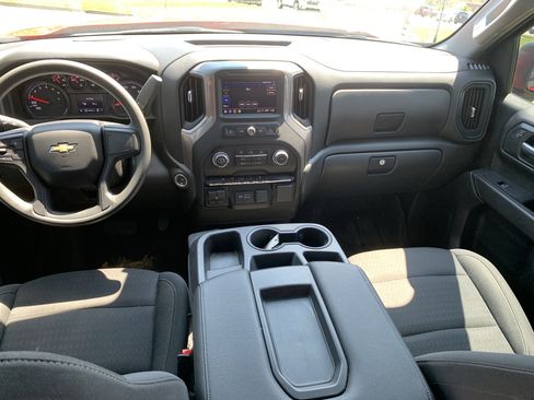 Used 2023 Chevrolet Silverado 1500 Custom AWD/4WD image 21