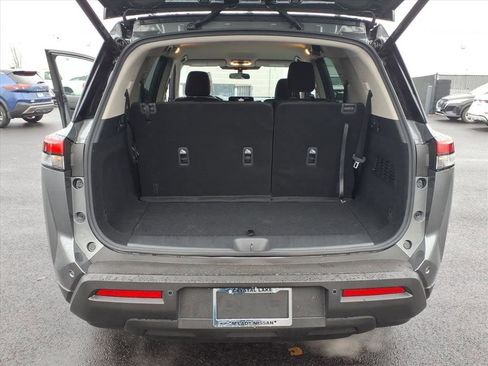 New 2025 Nissan Pathfinder SV image 33