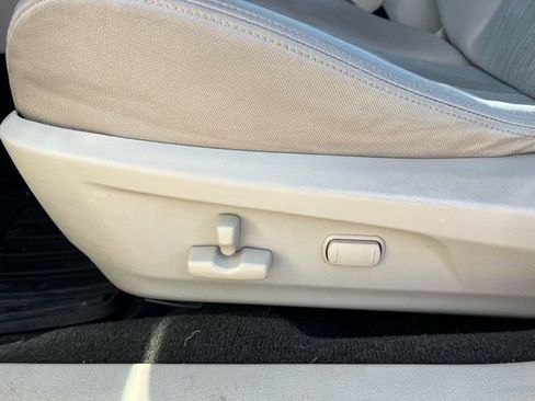 Used 2014 Subaru Outback 2.5i Premium w/ Moonroof Package image 16