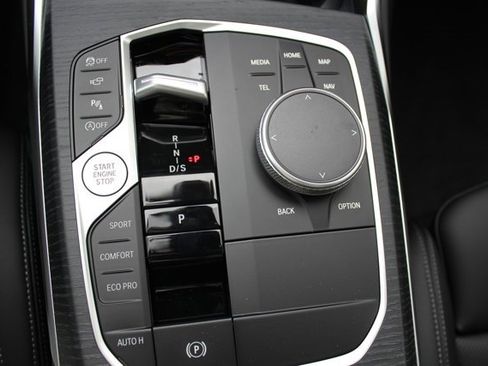 New 2025 BMW 330i xDrive Sedan w/ M Sport Package image 9