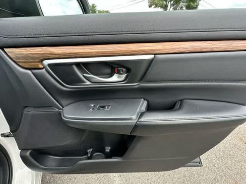 Used 2018 Honda CR-V Touring image 24