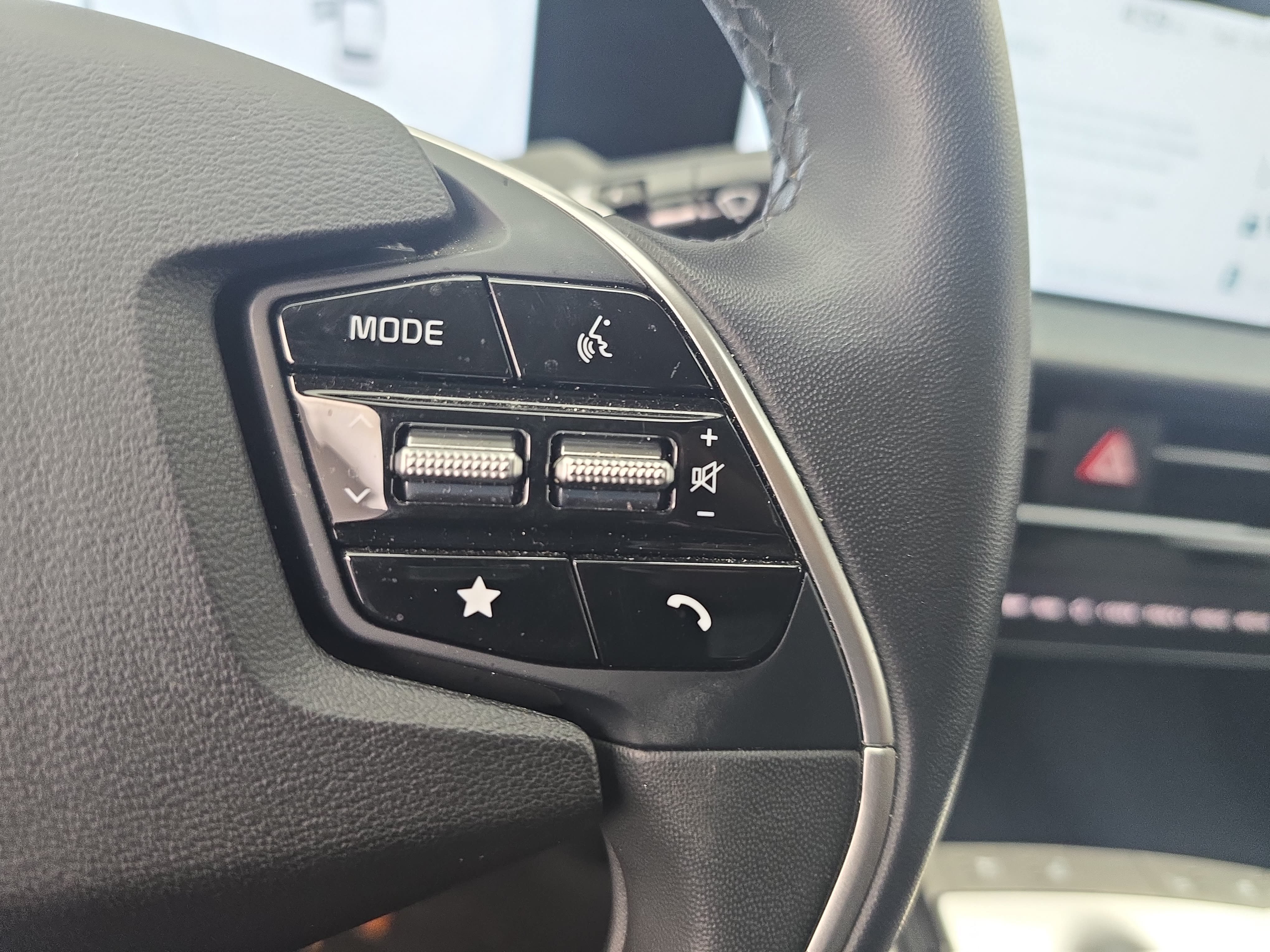 Used 2024 Kia EV6 Wind RWD image 18