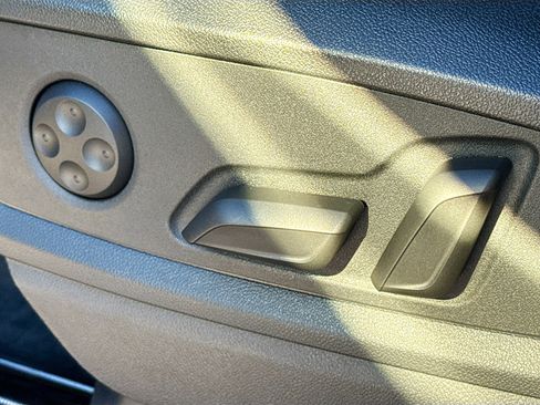 Used 2025 Audi SQ5 Premium Plus image 25