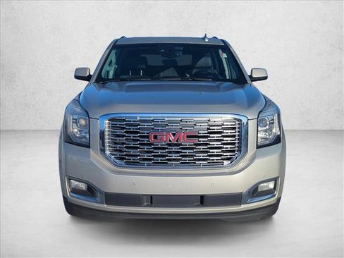 Used 2017 GMC Yukon SLT w/ Open Road Package image 2