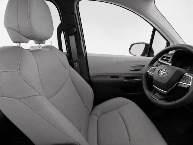 Used 2025 Toyota Sienna XLE FWD image 12