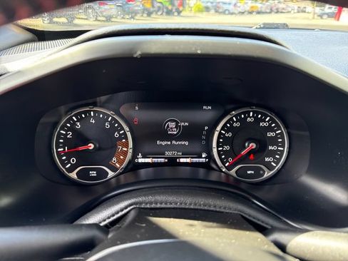 Used 2022 Jeep Renegade Trailhawk AWD/4WD image 19