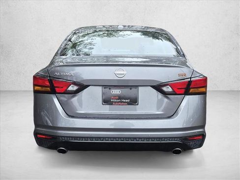 Used 2024 Nissan Altima 2.5 SR w/ SR Premium Package image 6